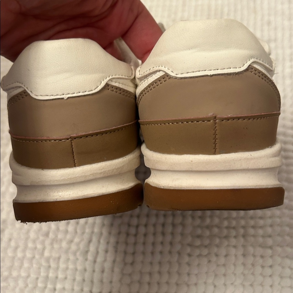 Lace up sneaker - Picture 9 of 11